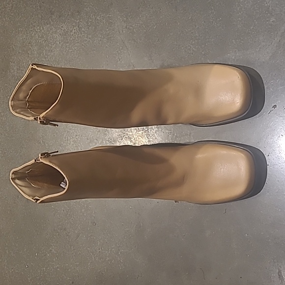 NATURALIZER TAN LEATHER BLOCK HEEL SQUARE TOE BOOTS